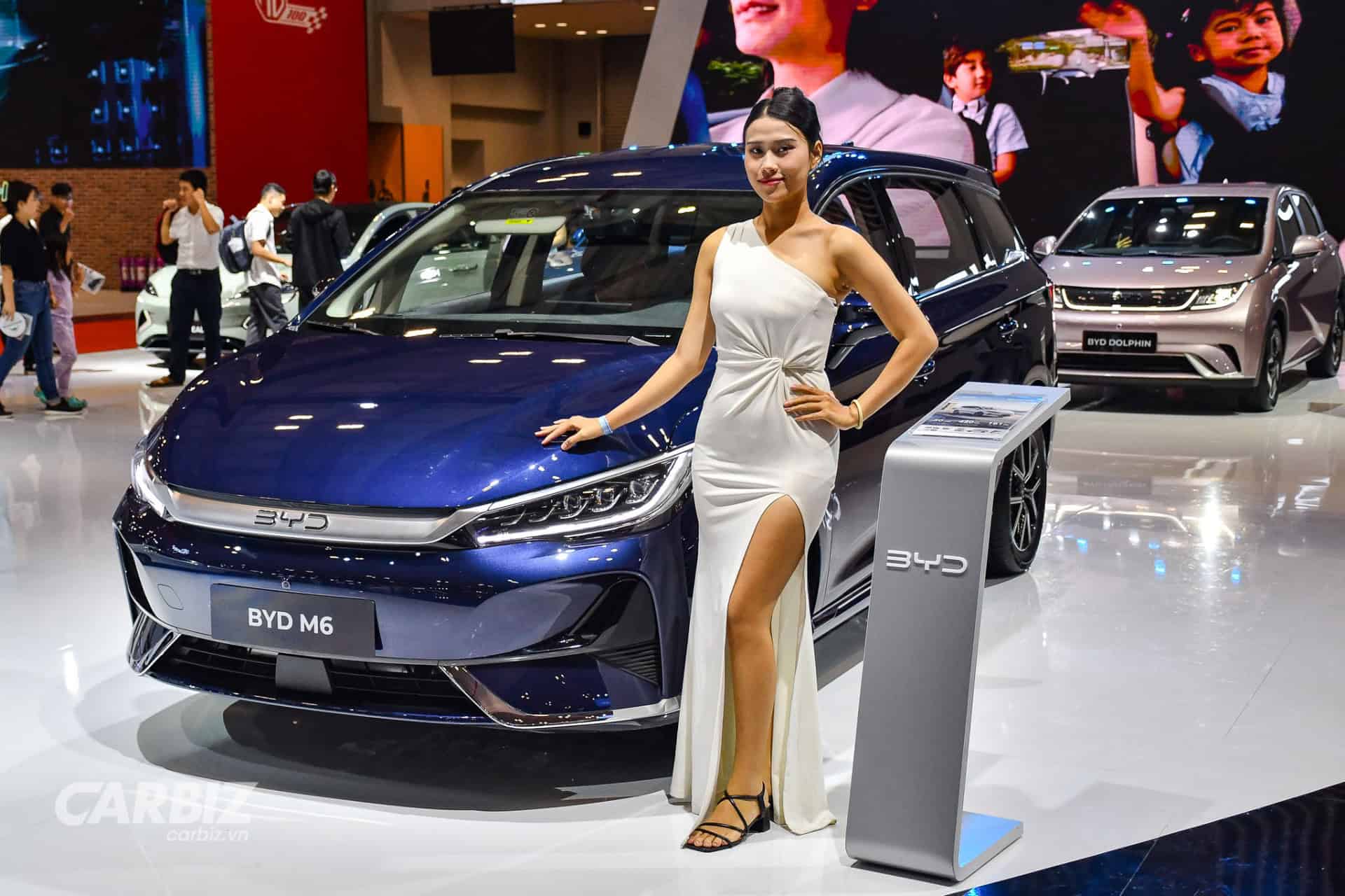 Giá bán BYD M6